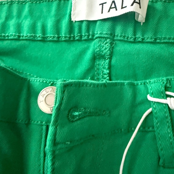 Vibrant Green Skinny Jeans - Picture 3 of 3